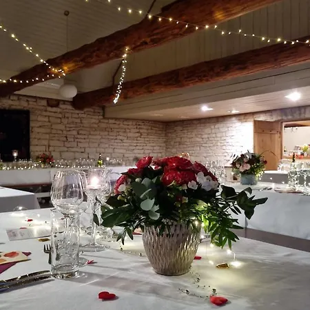 Vanatoa Taluhotell Hotel