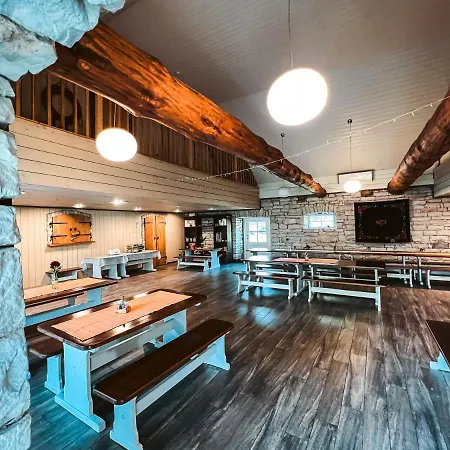 Vanatoa Taluhotell * Koguva