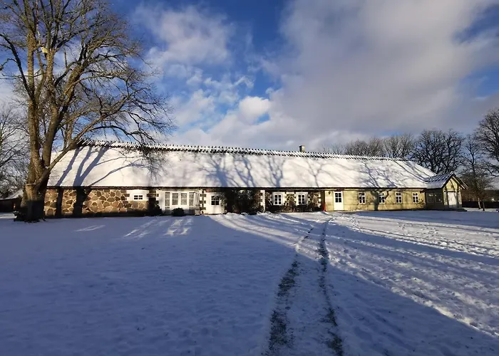 מלון Vanatoa Taluhotell Koguva