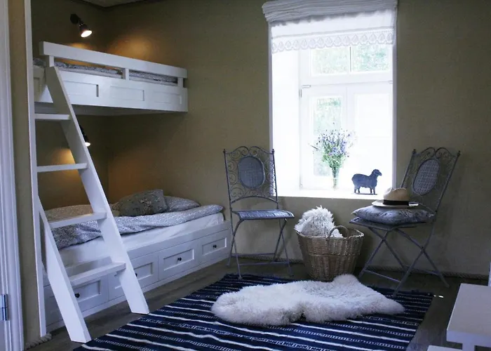 מלון Vanatoa Taluhotell