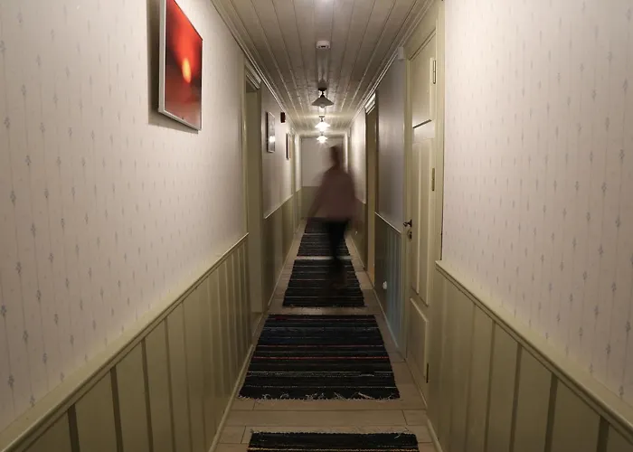 מלון Vanatoa Taluhotell Koguva