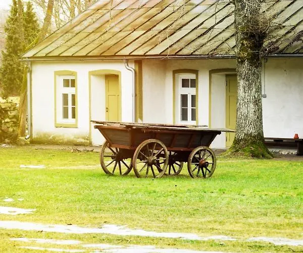 Vanatoa Taluhotell Koguva