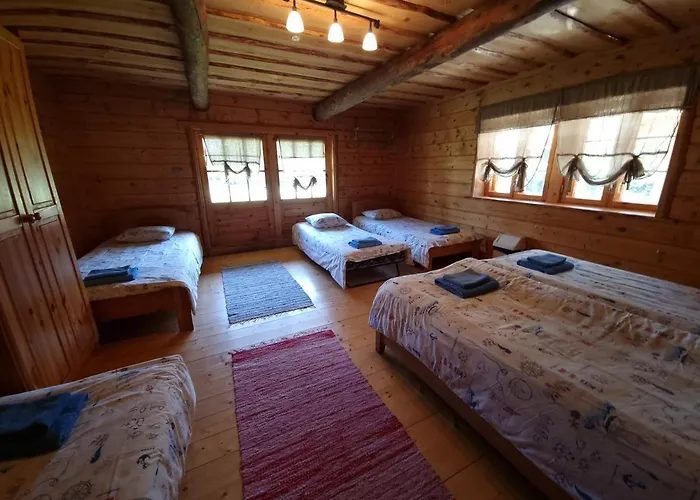 Vanatoa Taluhotell מלון *