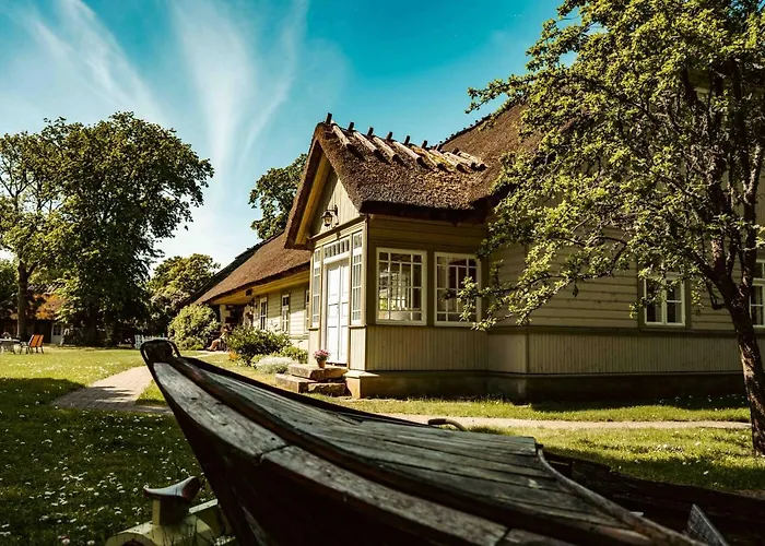 Vanatoa Taluhotell מלון Koguva