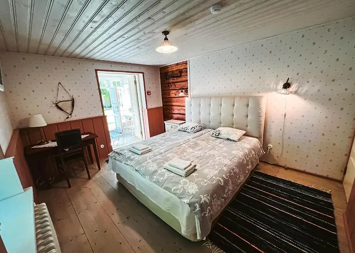 מלון Vanatoa Taluhotell