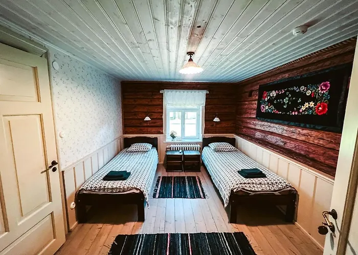 Vanatoa Taluhotell *